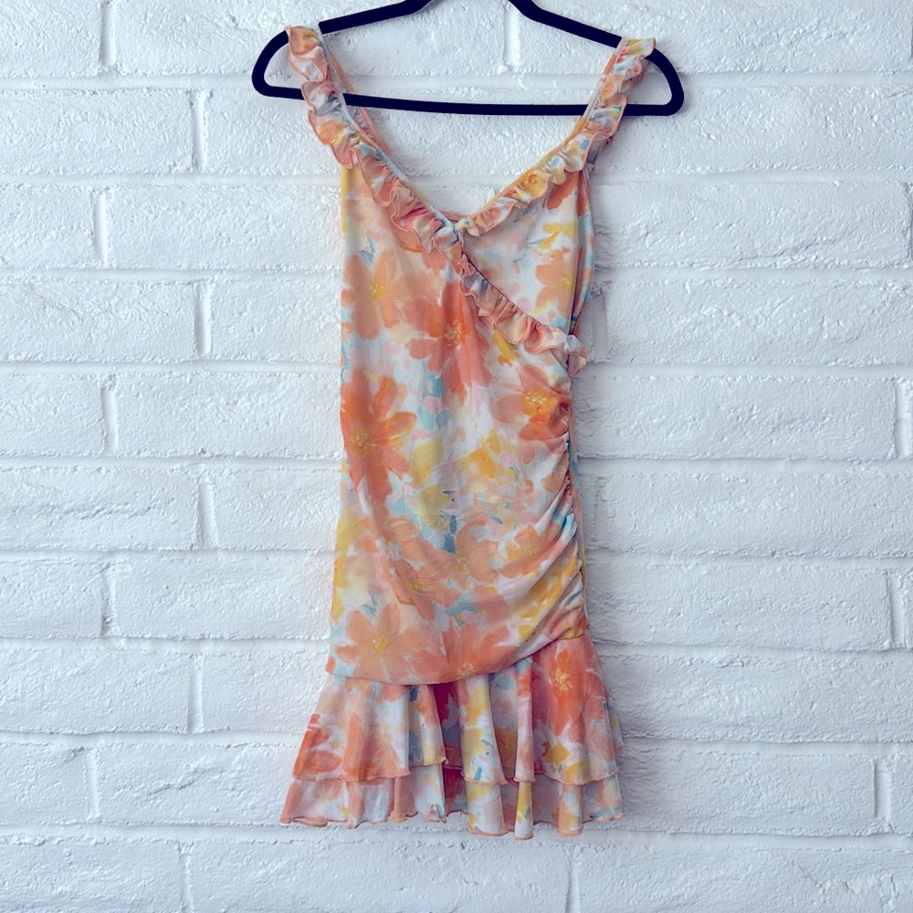 SHEIN. Summer dress. Mini. Floral. Never worn.